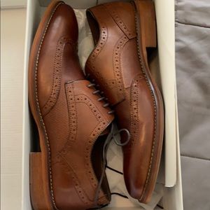 Men’s express dress shoes